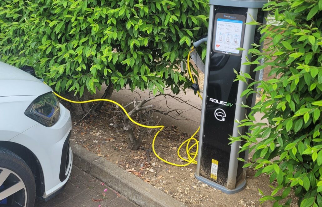 Willmott Dixon to install EV charging points